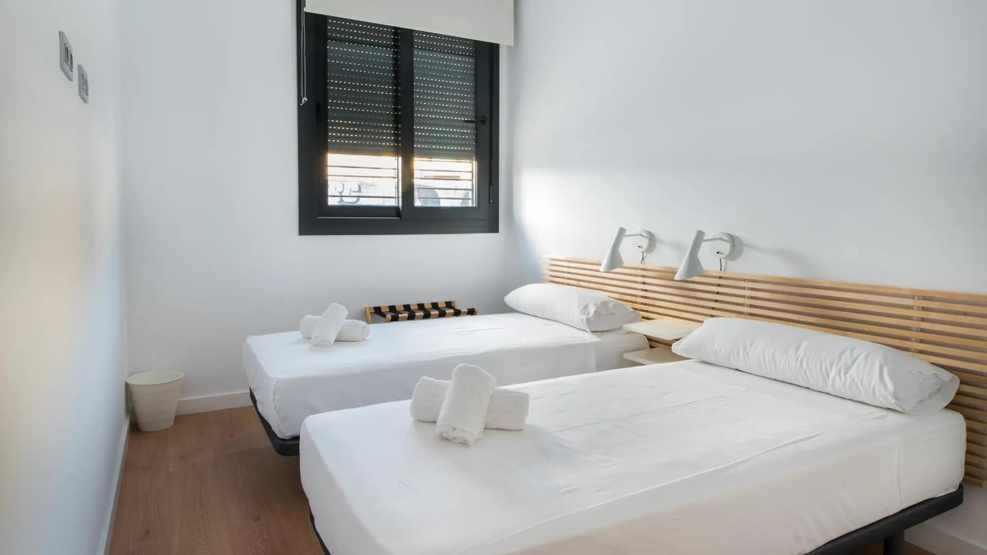 Cozy Modern Flat Terrace 2 Bedrooms 2 Bathrooms Màlaga