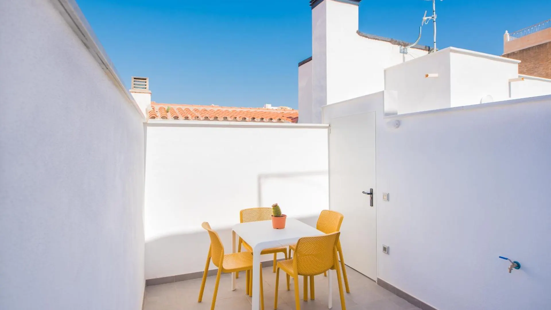 Cozy Modern Flat Terrace 2 Bedrooms 2 Bathrooms Malaga Spain