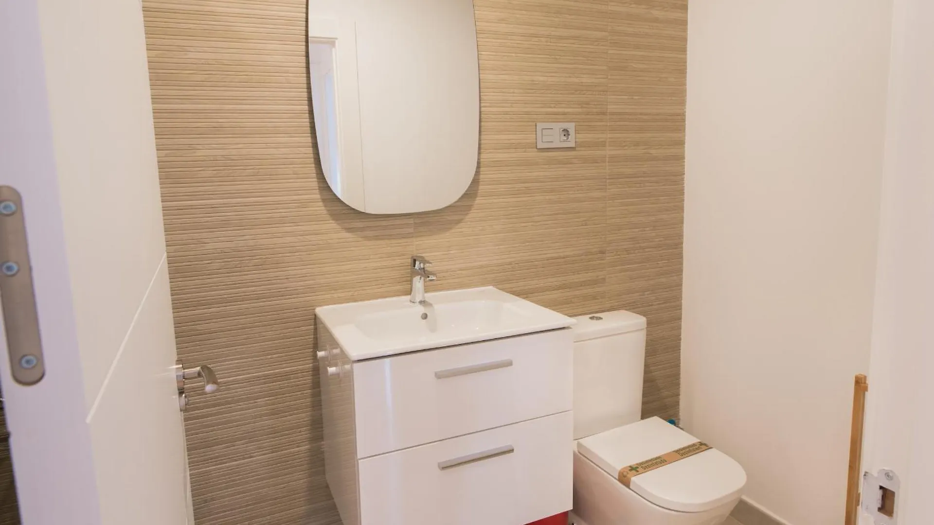 Cozy Modern Flat Terrace 2 Bedrooms 2 Bathrooms Malaga Spain
